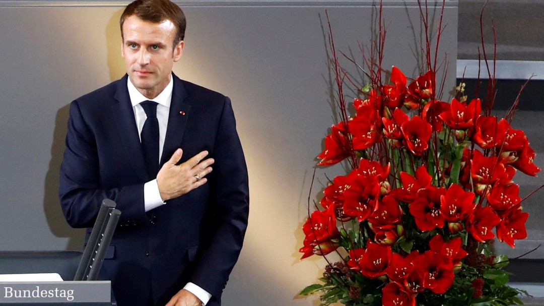 Macron apela a unidad de Europa para que el mundo no se vea abocado al caos