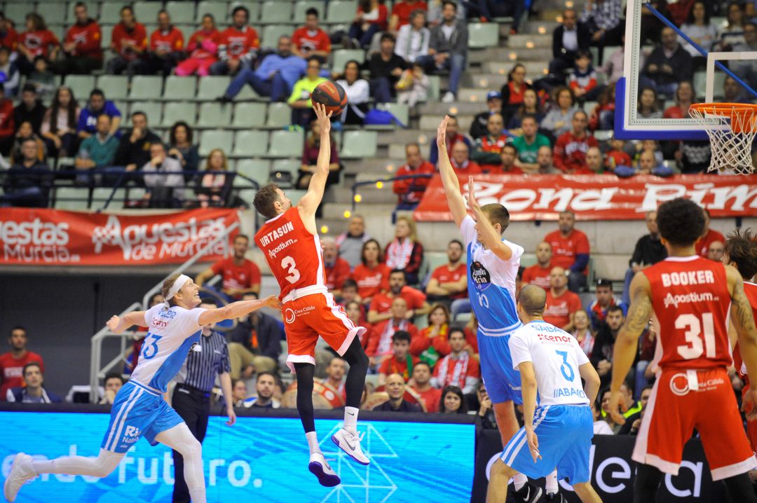 El UCAM Murcia CB recuperó su identidad ante Obradoiro (80-58) El UCAM Murcia CB recuperó su identidad ante Obradoiro (80-58)