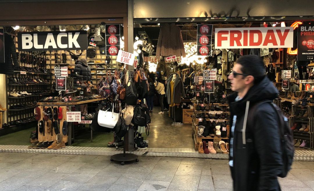 Comienzan las ofertas por el Black Friday. Comienzan las ofertas por el Black Friday.