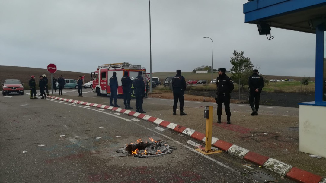 Los funcionarios de prisiones anuncian más huelgas si Interior no negocia sus condiciones