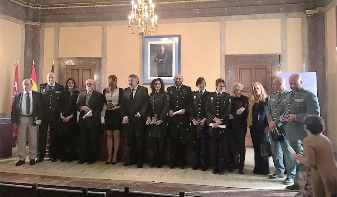 La Policía Local de Fuenlabrada recibe el premio Menina por su trabajo contra la violencia de género La Policía Local de Fuenlabrada recibe el premio Menina por su trabajo contra la violencia de género
