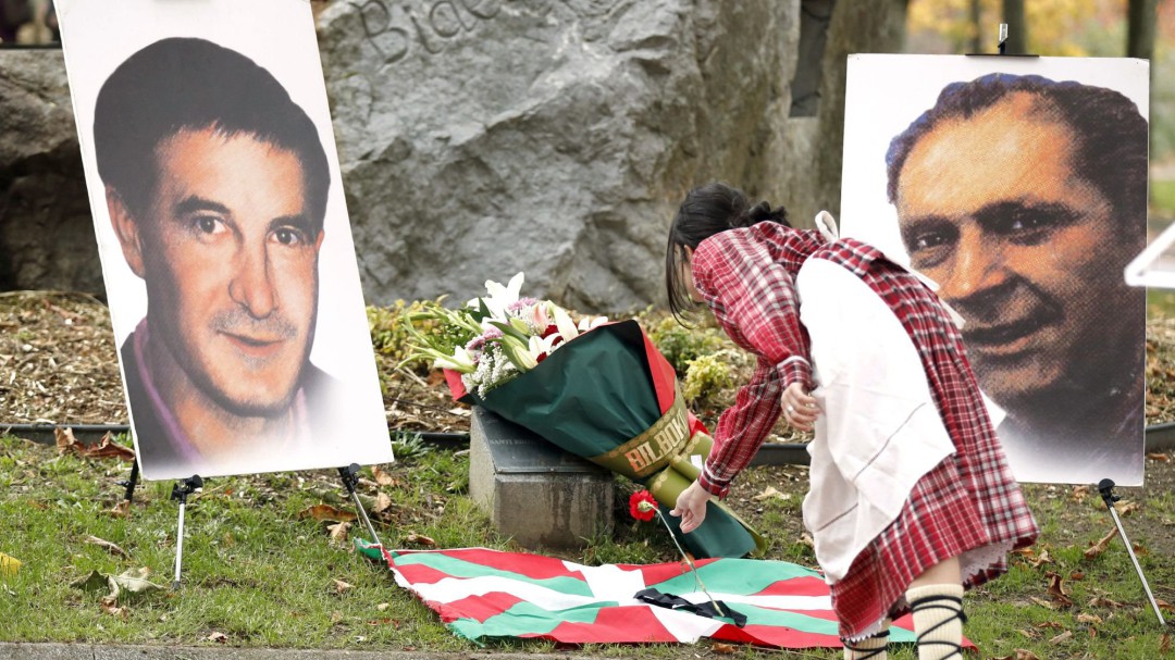 Piden reconocer a las víctimas del Estado en el homenaje a Muguruza y Brouard