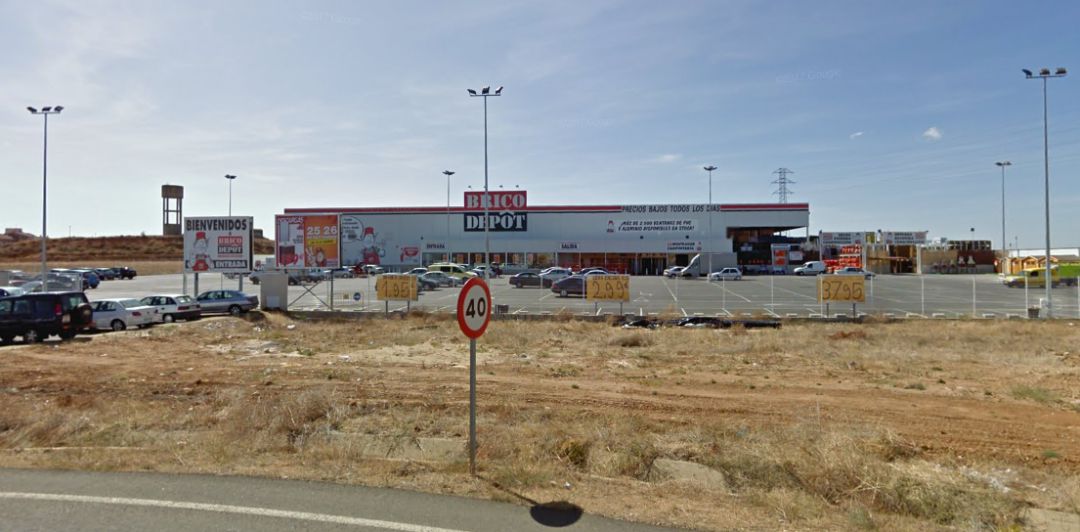 La tienda de Brico Depôt ubicada en el Alto del Portillo La tienda de Brico Depôt ubicada en el Alto del Portillo