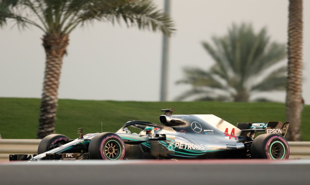 Lewis Hamiton durante los entrenamientos del Gran Premio de Abu Dhabi Lewis Hamiton durante los entrenamientos del Gran Premio de Abu Dhabi