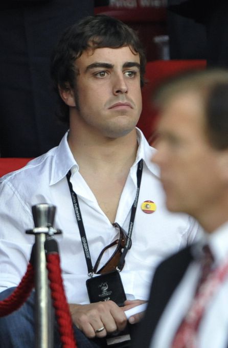 Fernando Alonso, espectador en la Eurocopa de 2008 Fernando Alonso, espectador en la Eurocopa de 2008