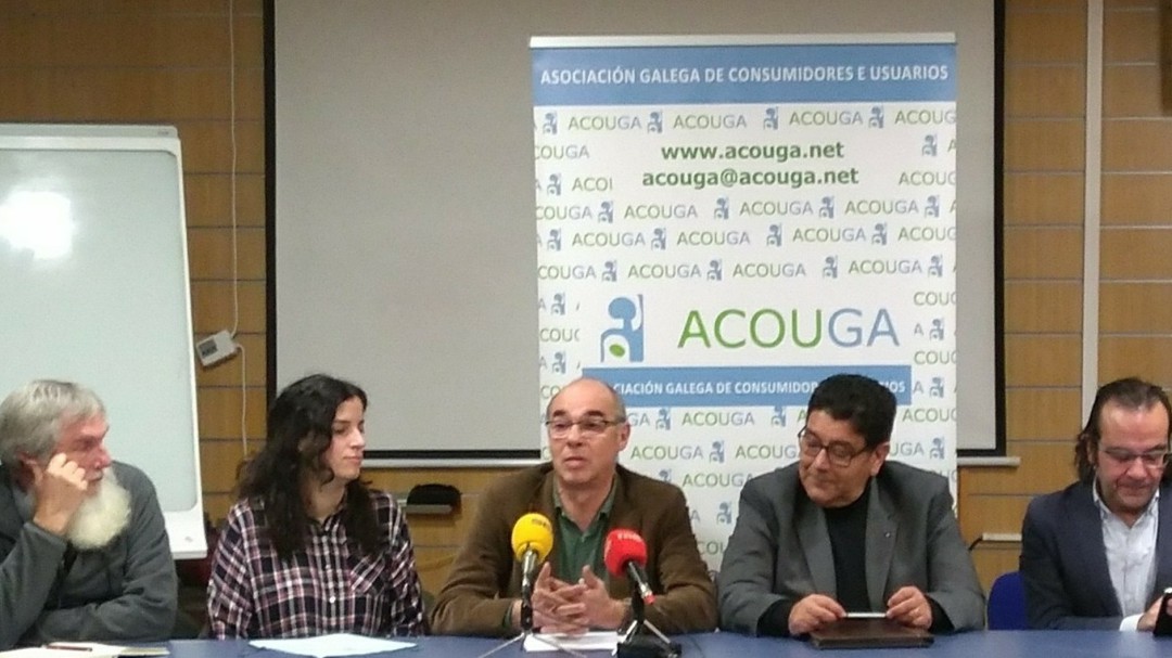 La concentración bancaria en Galicia, abordada por Acouga y el BNG