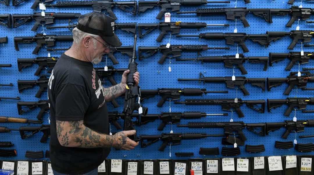 La venta de armas sufre un descenso del 10% durante el Black Friday. La venta de armas sufre un descenso del 10% durante el Black Friday.