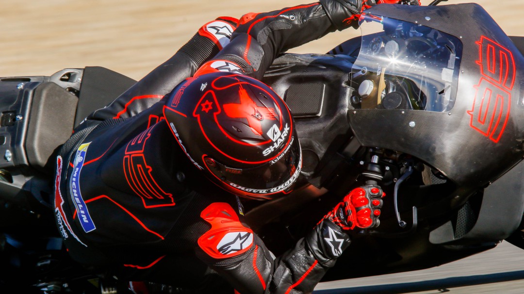 Danilo Petrucci domina un test en el que Lorenzo llegó a liderar