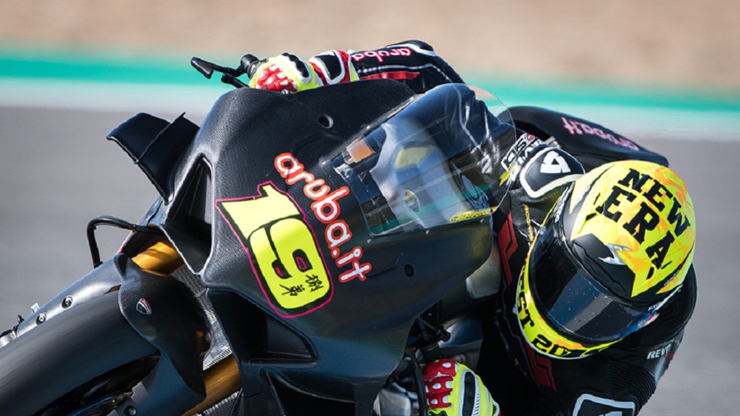 Álvaro Bautista termina cuarto en el test de Superbike