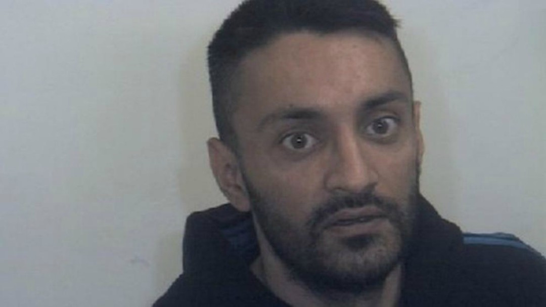 Un violador que dejó embarazada a una de sus víctimas podrá conocer al hijo de ésta