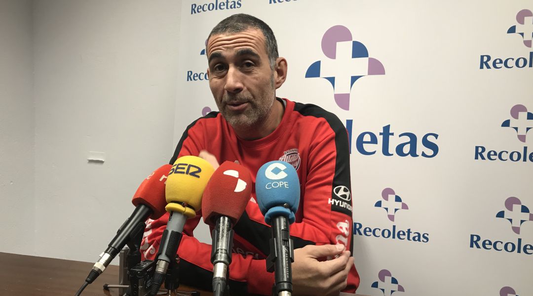 El Teucro mide a un Atlético en horas bajas: El Teucro mide a un Atlético en horas bajas El Teucro mide a un Atlético en horas bajas: El Teucro mide a un Atlético en horas bajas