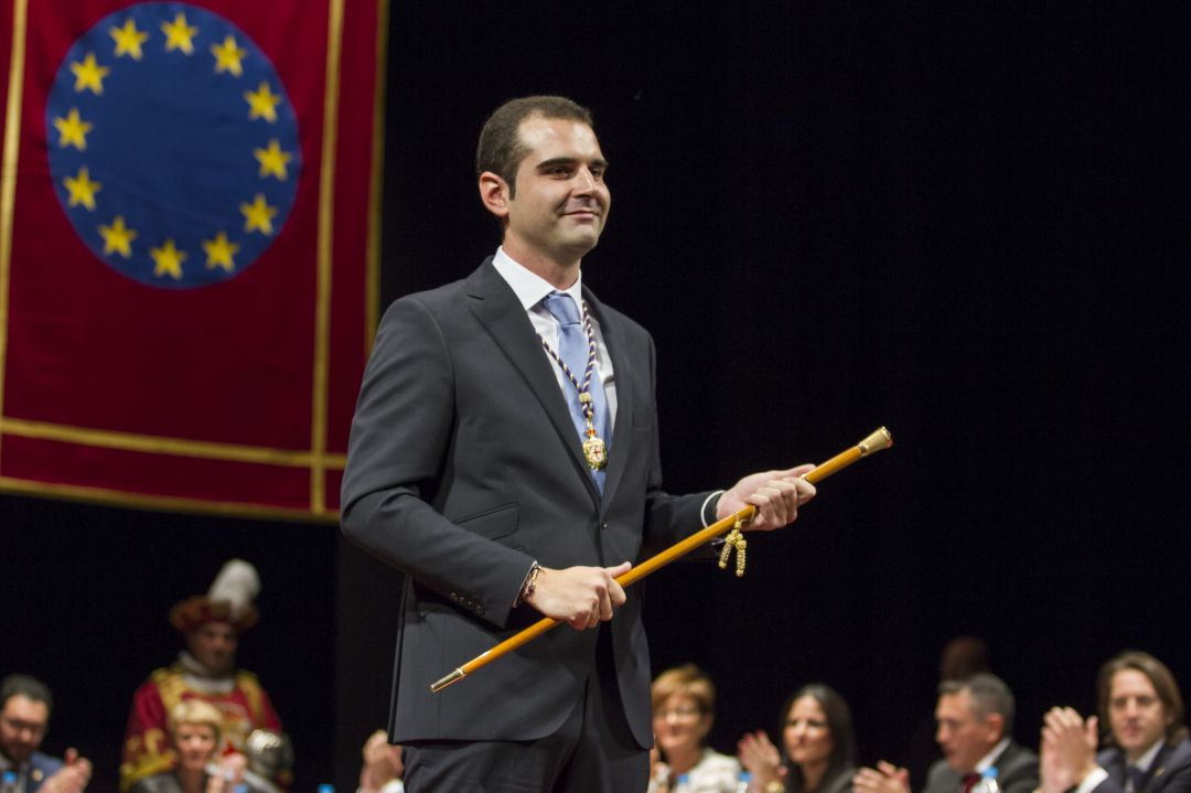 Ramón Fernández Pacheco, cumple tres años como alcalde de Almería. Ramón Fernández Pacheco, cumple tres años como alcalde de Almería.