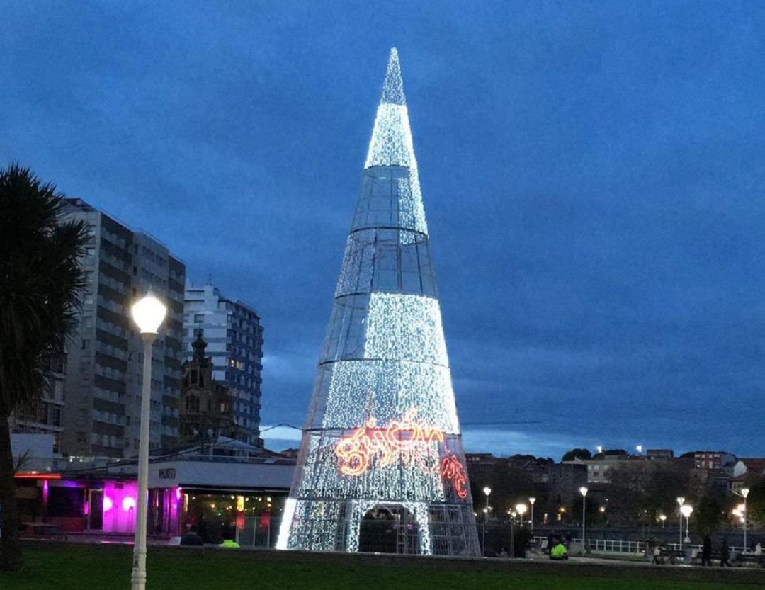 Gijón prepara su encendido navideño Gijón prepara su encendido navideño