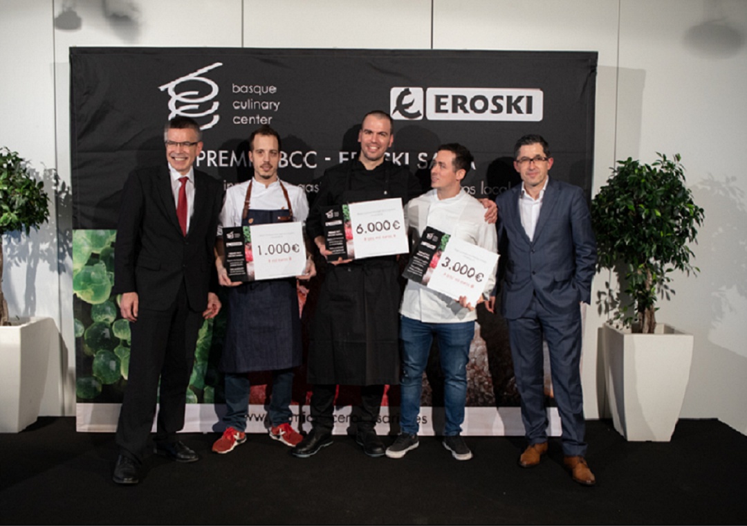 Oriol Casals gana el VII Premio BCC Eroski Saria con "Calabaza" Oriol Casals gana el VII Premio BCC Eroski Saria con "Calabaza"