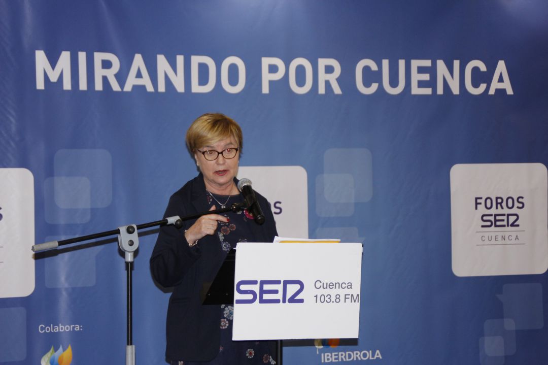 Isaura Leal Isaura Leal