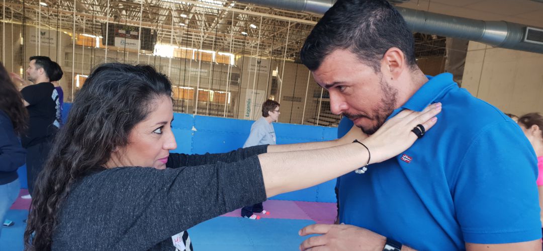 Aprendiendo autodefensa Aprendiendo autodefensa