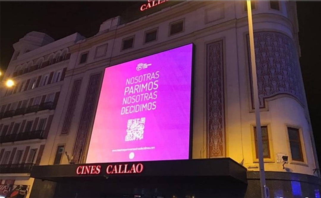 Campaña de la Asociación "Son nuestros hijos" que utiliza este lema del movimiento feminista para defender la "gestación subrogada" Campaña de la Asociación "Son nuestros hijos" que utiliza este lema del movimiento feminista para defender la "gestación subrogada"