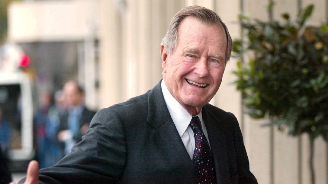 La vida de George H. W. Bush, en 18 imágenes