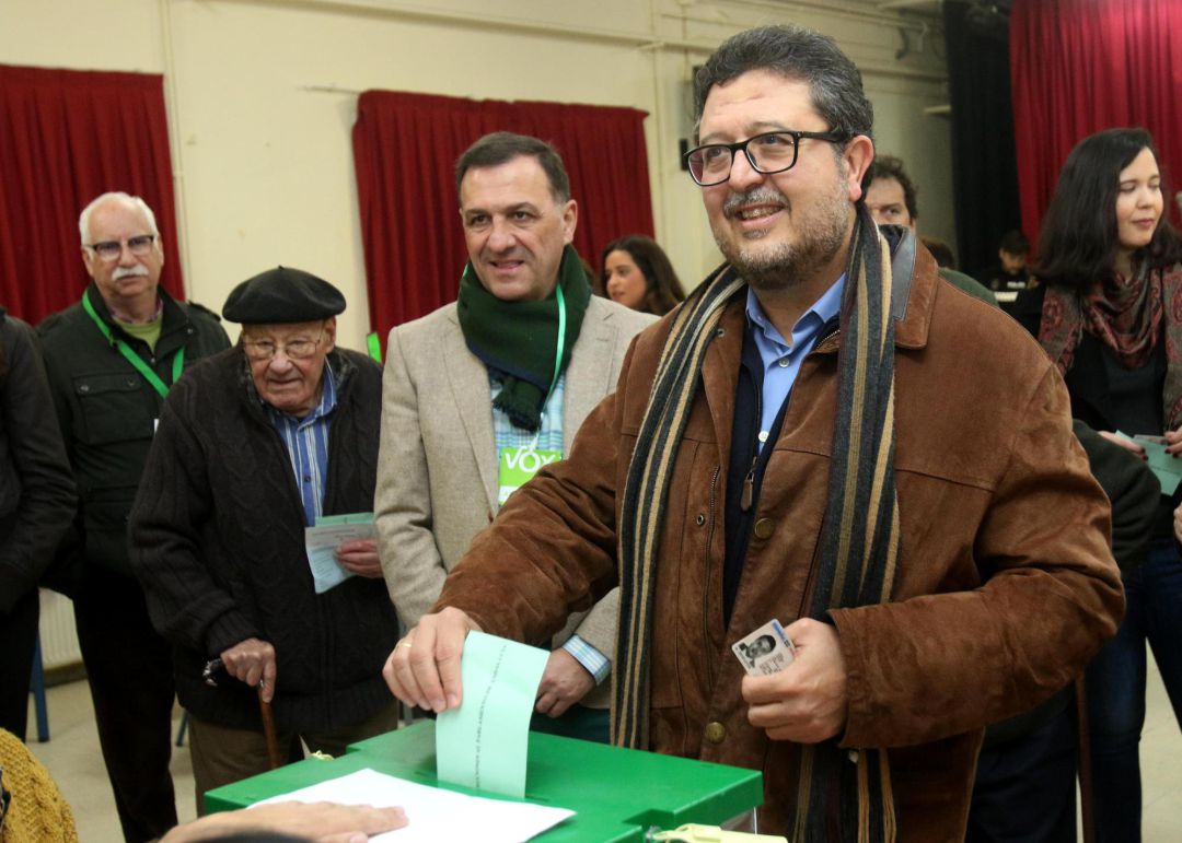 Elecciones Andaluzas 2018: Francisco Serrano: "Hay que votar sin la pinza en la nariz" Elecciones Andaluzas 2018: Francisco Serrano: "Hay que votar sin la pinza en la nariz"
