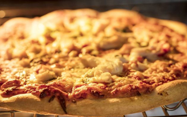 Cómo hornear la pizza perfecta. Cómo hornear la pizza perfecta.