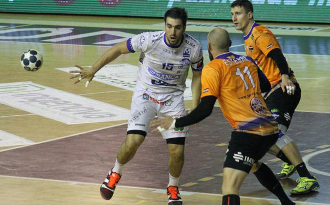 Juanjo Fernández no se enfrentará al Benidorm Juanjo Fernández no se enfrentará al Benidorm