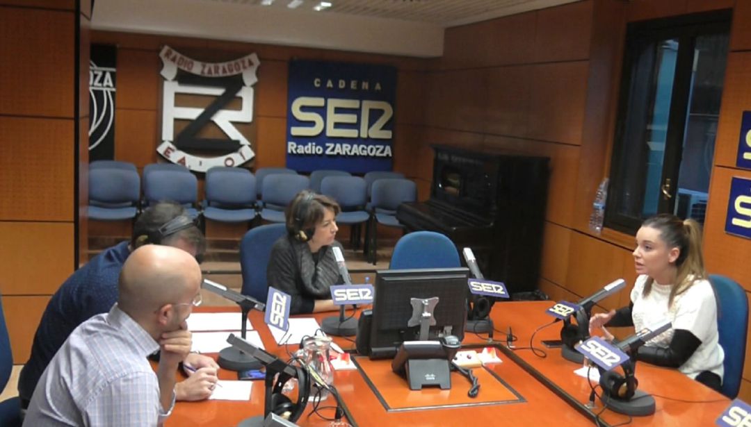 La candidata a la presidencia de Aragón por Podemos, Maru Díaz, en los estudios de Radio Zaragoza La candidata a la presidencia de Aragón por Podemos, Maru Díaz, en los estudios de Radio Zaragoza