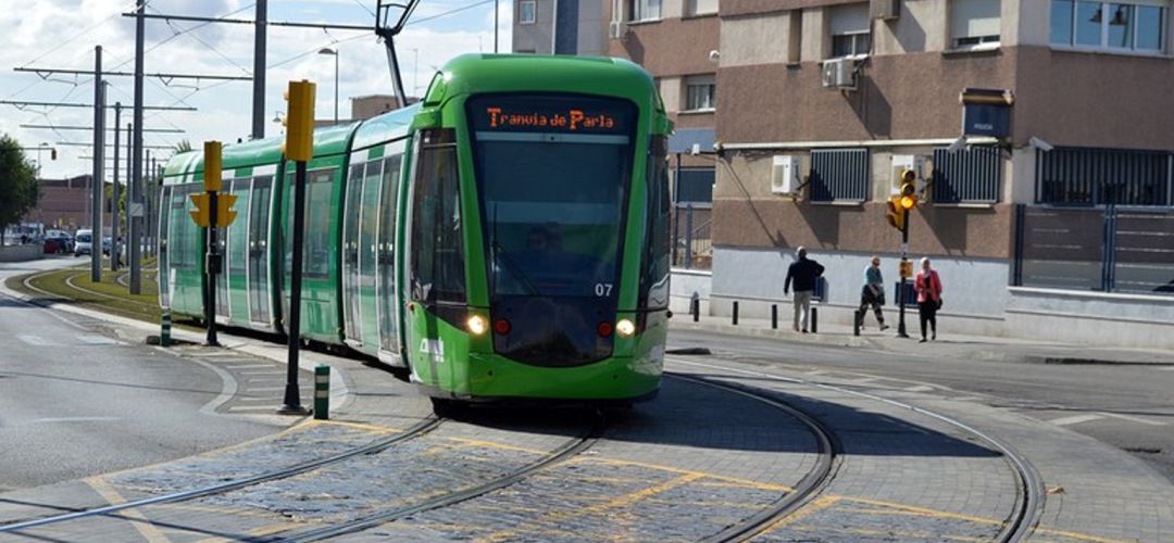 Los mayores podrán volver a renovar sus tarjetas de transporte urbano tras solventar varios problemas informáticos Los mayores podrán volver a renovar sus tarjetas de transporte urbano tras solventar varios problemas informáticos