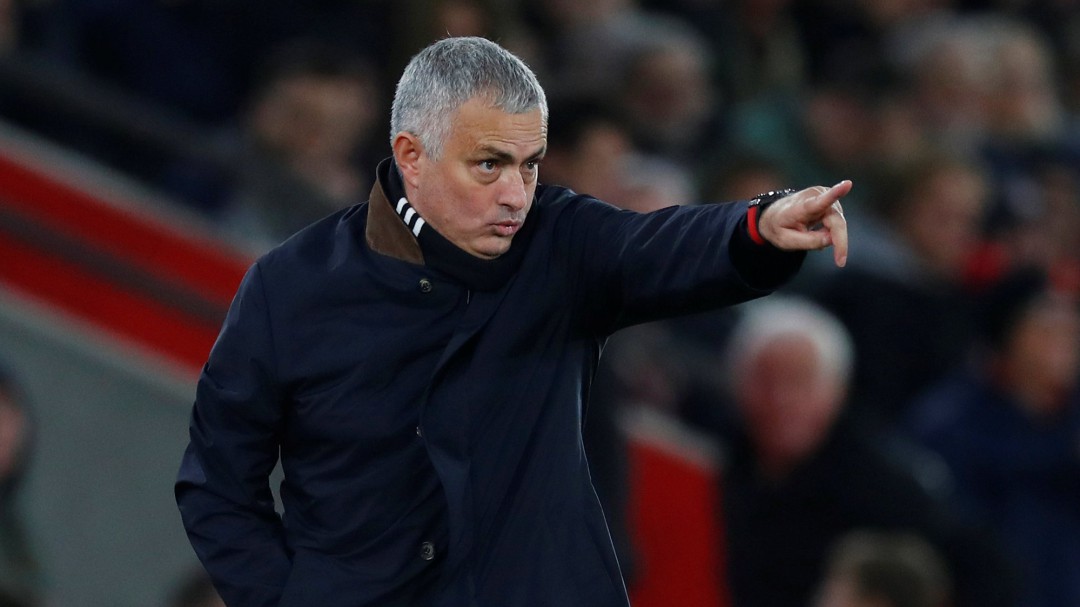 Mourinho vuelve a acaparar los focos en rueda de prensa... por una pregunta del canal de televisión del Manchester