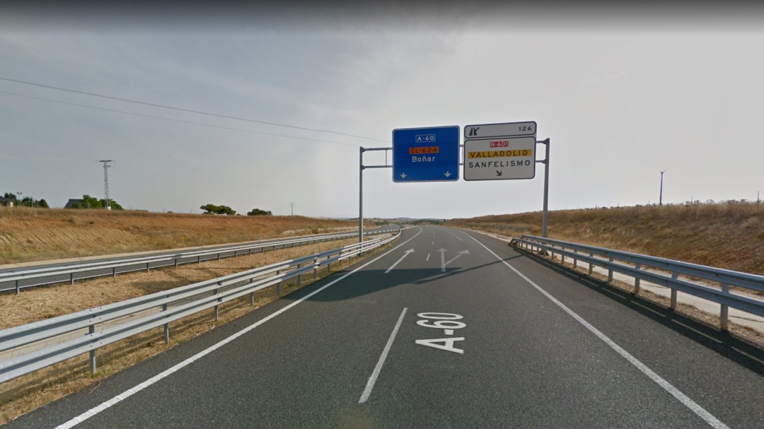 Cazado un vehículo Tesla a 216 km/h en la A60 a la altura de Santas Martas