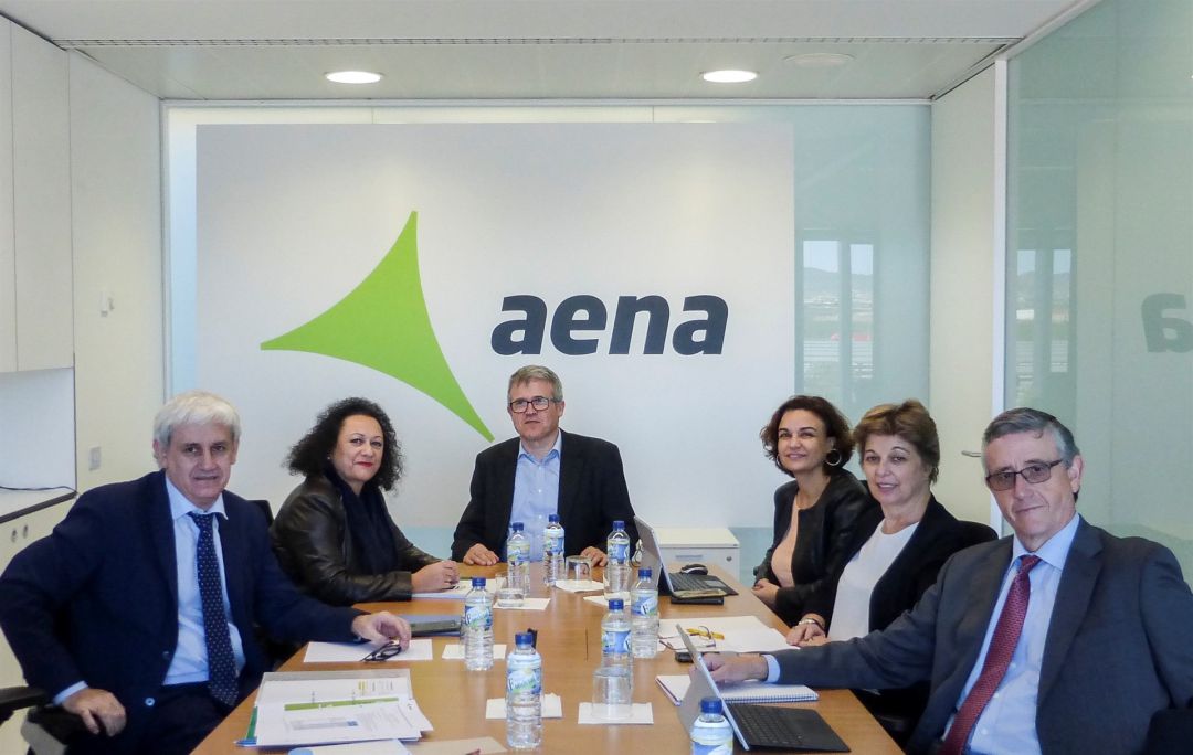 El aeropuerto de Corvera tendrá cuatro establecimientos de prestigiosas marcas El aeropuerto de Corvera tendrá cuatro establecimientos de prestigiosas marcas