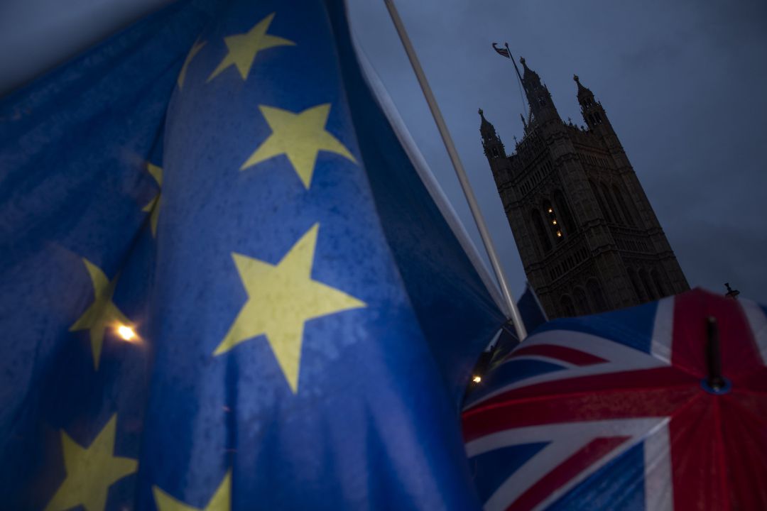 May, asediada en el Parlamento tras la publicación del informe del Brexit May, asediada en el Parlamento tras la publicación del informe del Brexit