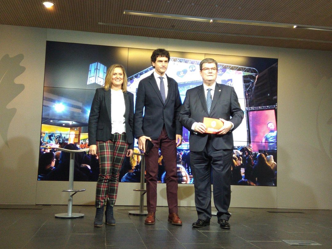 Amaia del Campo, Unai Rementeria y Juan Mari Aburto hacen balance de la MTV
Amaia del Campo, Unai Rementeria y Juan Mari Aburto hacen balance de la MTV
