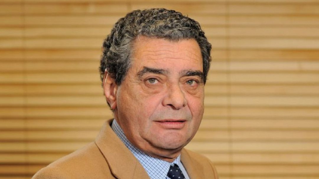 Delkáder es distinguido por su defensa de la libertad de expresión
