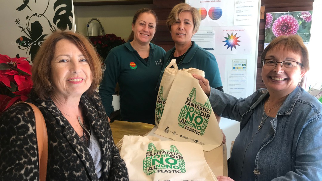 10.000 bolsas de tela para plantar cara al plástico