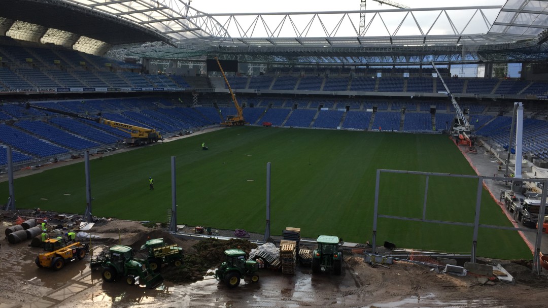 El estadio de Anoeta se remodela a base de precariedad y fraude