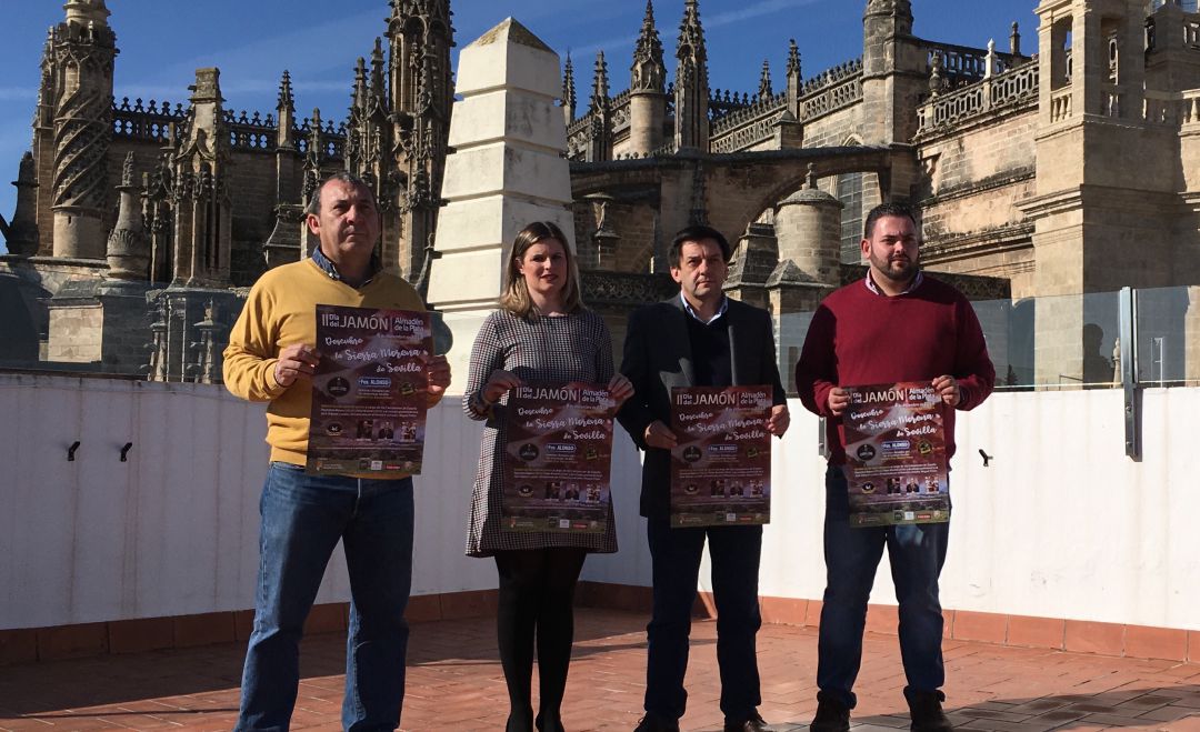La Casa de la Provincia acogió la presentación del II Día del Jamón de Almadén de la Plata La Casa de la Provincia acogió la presentación del II Día del Jamón de Almadén de la Plata