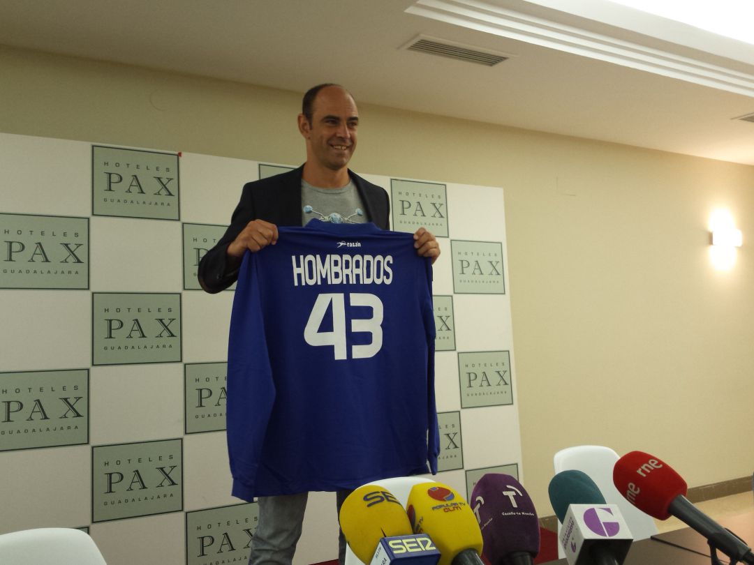 Hombrados el día de su presentacion el 29 de Julio de 2015. Hombrados el día de su presentacion el 29 de Julio de 2015.