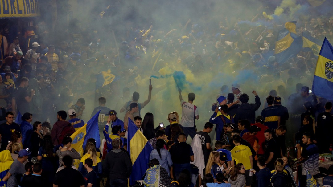 ¿Qué son los 'barrabravas' y por qué no son unos hinchas cualquiera?