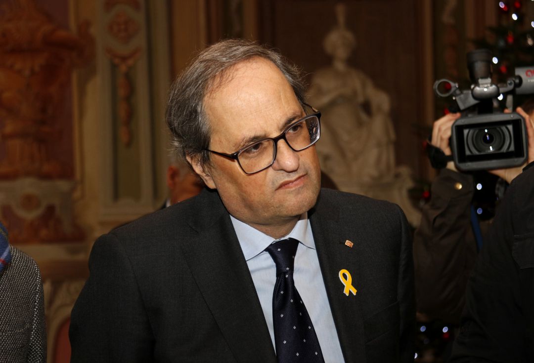 Torra exige a Buch que haga cambios en la cúpula de los Mossos en cuatro días Torra exige a Buch que haga cambios en la cúpula de los Mossos en cuatro días