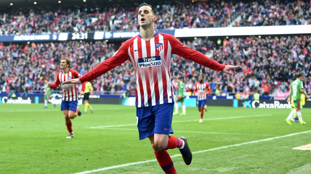Kalinic guía al Atlético a la lucha por la Liga
