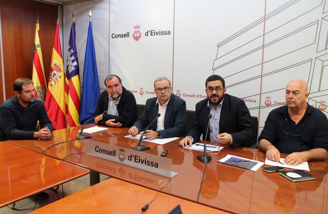 Pesca: Ibiza tendrá una nueva Reserva Marina de 3.700 hectáreas en Tagomago Pesca: Ibiza tendrá una nueva Reserva Marina de 3.700 hectáreas en Tagomago