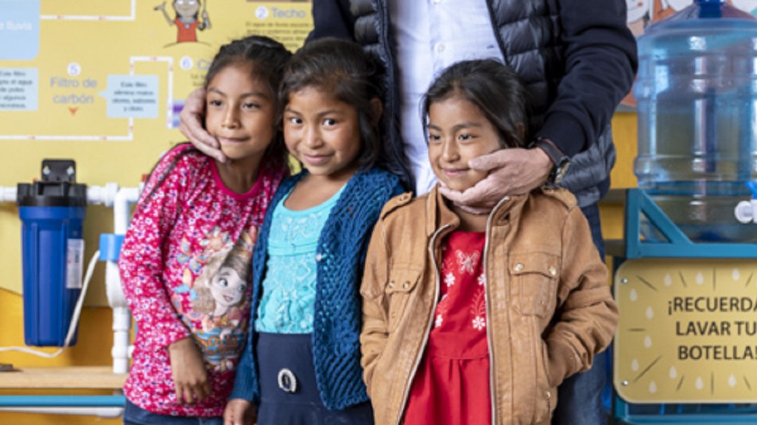 La Fundación Emilio Moro y Cántaro Azul inician un proyecto para llevar agua potable a los niños mexicanos