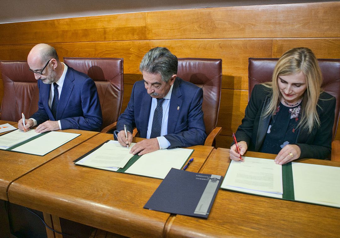 Revilla y Félix Álvarez se reúnen para salvar el presupuesto de 2019