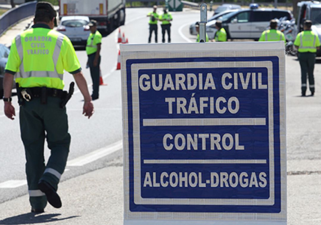 En marcha una nueva campaña de la DGT de control de alcohol y drogas