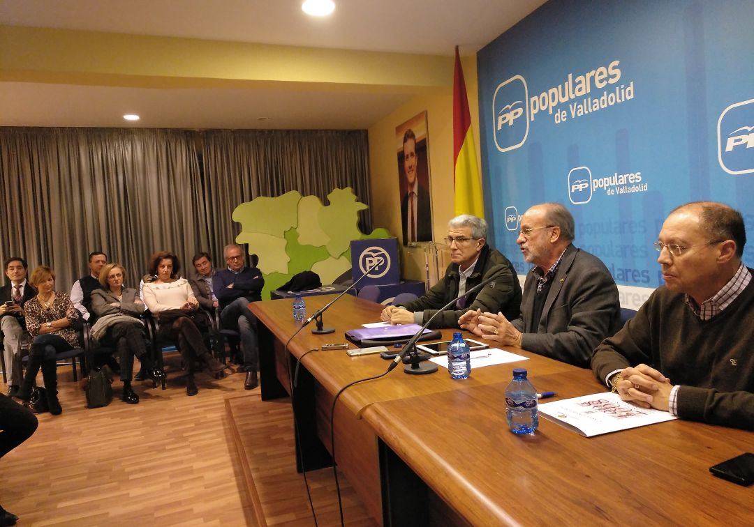 Javier León no descarta volver a la política