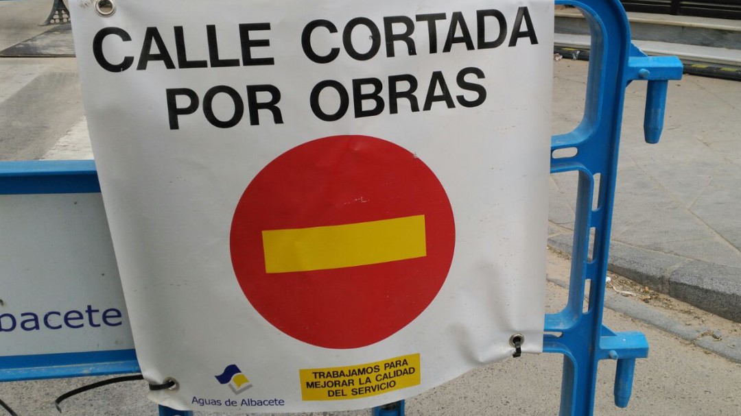Las calles Arquitecto Fernández, San Julián y Albarderos están hoy ocupadas