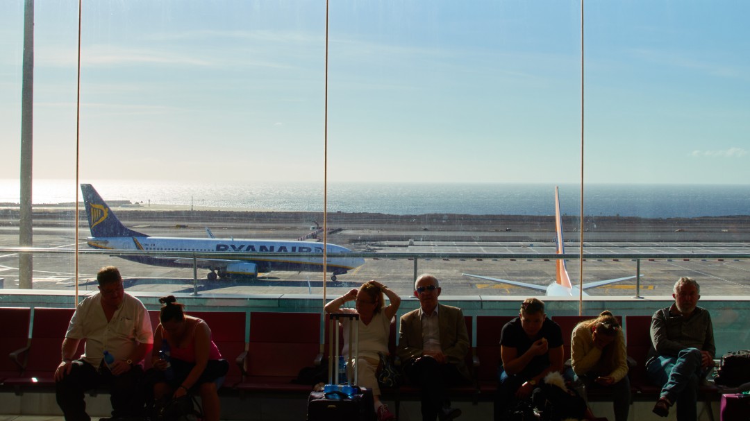 Canarias no detecta un incremento en los precios de los billetes de avión