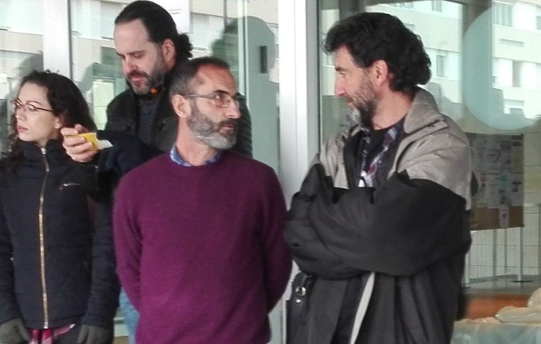 El actual conseller de Mobilitat, Miquel Preto, en una protesta contra las rotondas diseñadas por el anterior gobierno insular del PP, entre ellas la de La Argentina. El actual conseller de Mobilitat, Miquel Preto, en una protesta contra las rotondas diseñadas por el anterior gobierno insular del PP, entre ellas la de La Argentina.