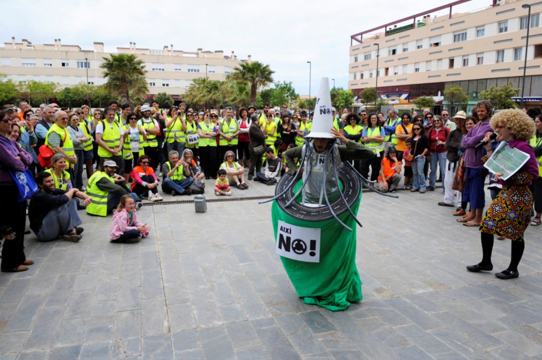 El GOB impulsó las grandes manifestaciones contra las rotondas diseñadas por el anterior gobierno insular del PP. El GOB impulsó las grandes manifestaciones contra las rotondas diseñadas por el anterior gobierno insular del PP.