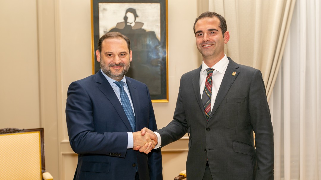 El alcalde de Almería satisfecho de la reunión con el ministro de Fomento